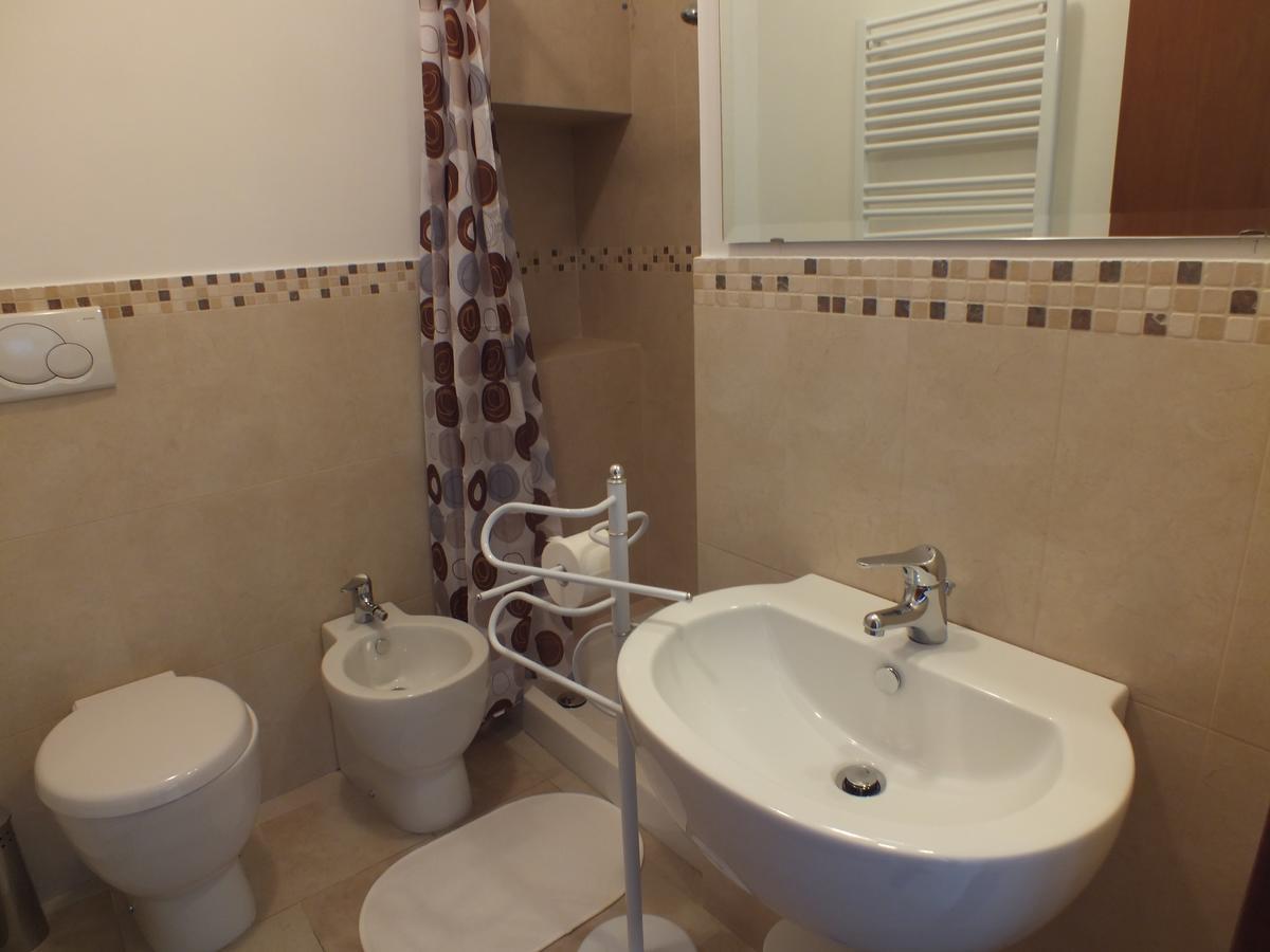 Bed and Breakfast Il Torrione Єзі Екстер'єр фото