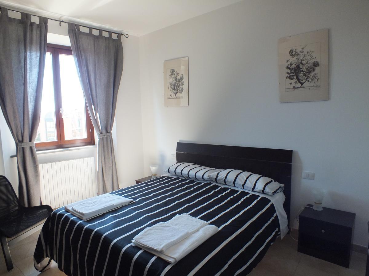 Bed and Breakfast Il Torrione Єзі Екстер'єр фото